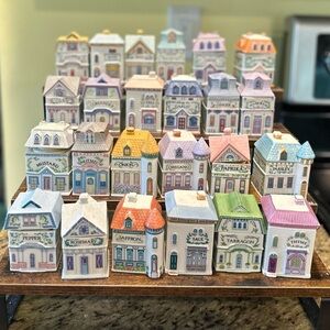 Set of 24 Lenox Spice Village jars in excellent used condition